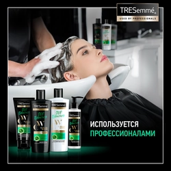 Шампунь для кудрявых и пушистых волос TRESEMME Curls and waves без силиконов, 360мл