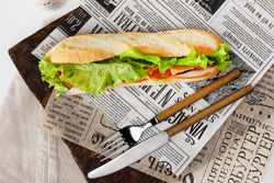 Брускетта ЛЕНТА FRESH с карбонатом, салями и горчичным соусом, 250г