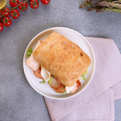 Брускетта ЛЕНТА FRESH с сочным куриным филе и горчичным соусом, 250г