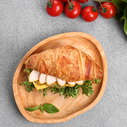 Круассан ЛЕНТА FRESH с копченой грудкой и соусом Макси-бургер, 170г