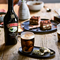 Ликер BAILEYS Original Irish Cream сливочный эмульсионный 17%, 0.5л