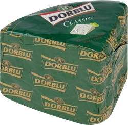 Сыр DORBLU с голубой плесенью 50%, без змж, весовой