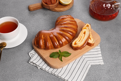 Рогалик с курагой, 170г