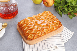 Пирог с яблоками, 350г