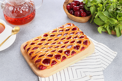 Пирог с вишней, 350г