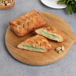 Слойка с фисташкой, 85г