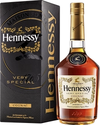 КоньякHENNESSYVSординарный3года40%,п/у,0.7л